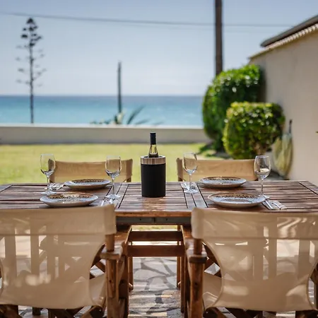 別荘 House Eleni アギオス・ゲオルギオス・パゴン