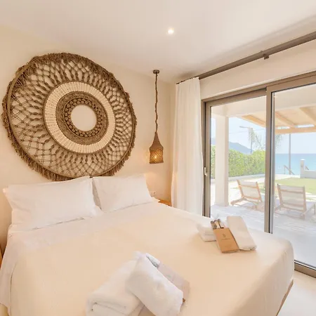 Vakantiehuis House Eleni Agios Georgios Pagon