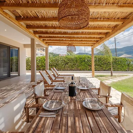 Feriehus House Eleni *